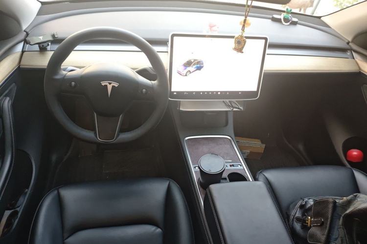 Used Tesla Model Y 2022 Revised Version Rear-Wheel Drive Center Console