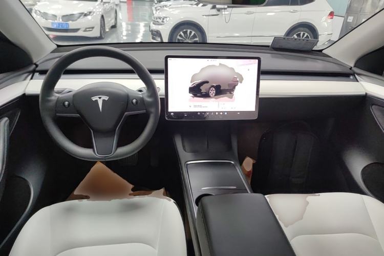 Used Tesla Model Y 2022 Revised Version Rear-Wheel Drive Center Console
