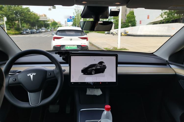 Used Tesla Model Y 2022 Revised Version Rear-Wheel Drive Center Console