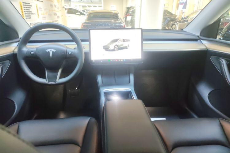 Used Tesla Model Y 2022 Revised Version Long-Range All-Wheel Drive Center Console