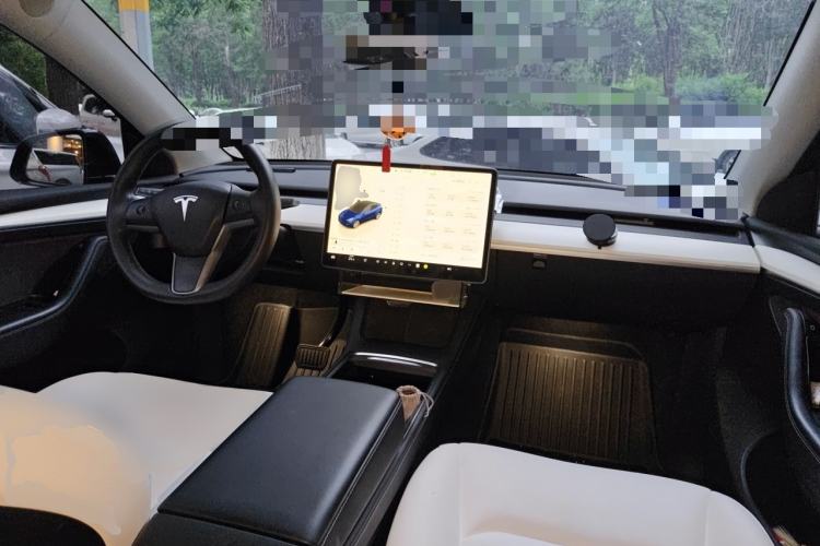 Used Tesla Model Y 2022 Revised Version Rear-Wheel Drive Center Console