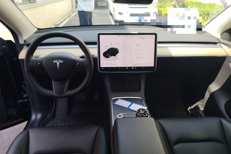 Used Tesla Model Y 2022 Revised Version Rear-Wheel Drive Center Console