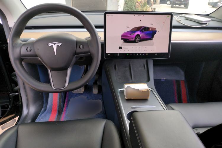 Used Tesla Model Y 2022 Revised Version Rear-Wheel Drive Center Console