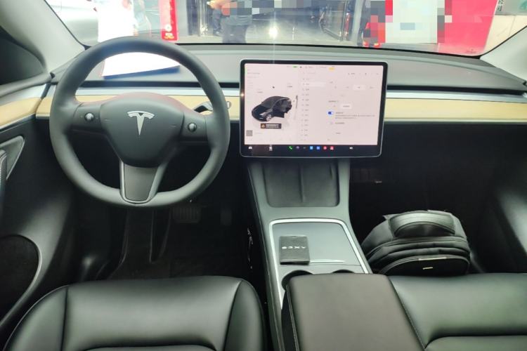 Used Tesla Model Y 2022 Revised Version Rear-Wheel Drive Center Console