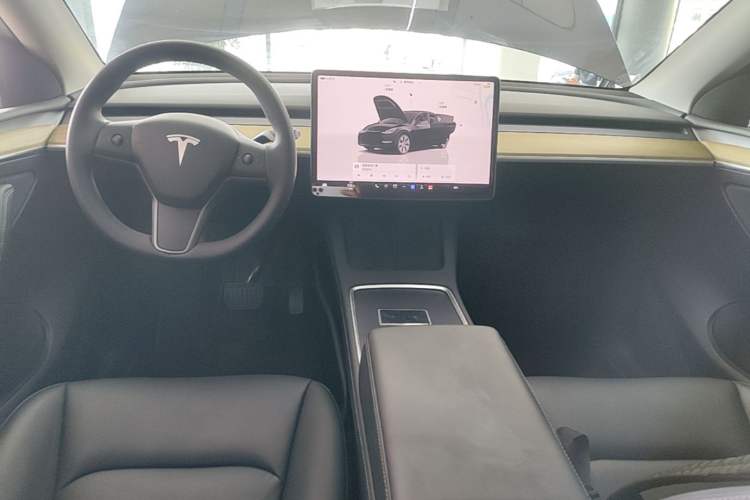 Used Tesla Model Y 2022 Revised Version Rear-Wheel Drive Center Console