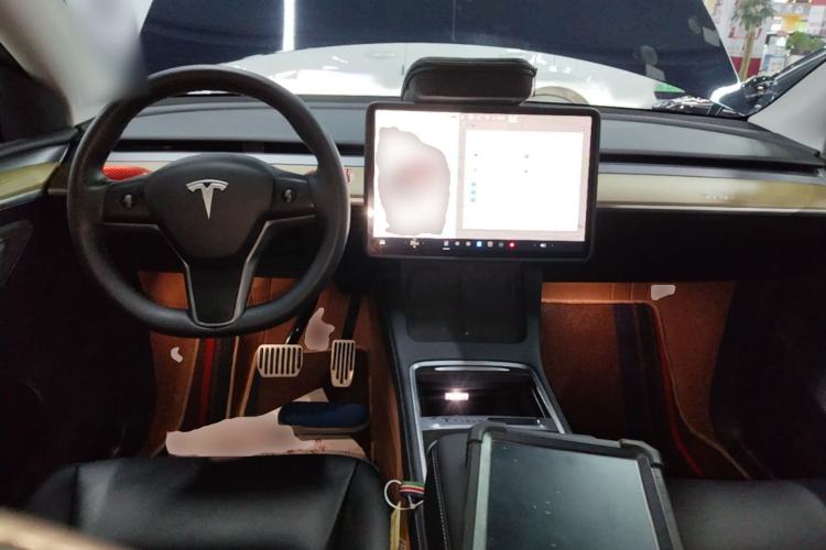 Used Tesla Model Y 2022 Revised Version Rear-Wheel Drive Center Console