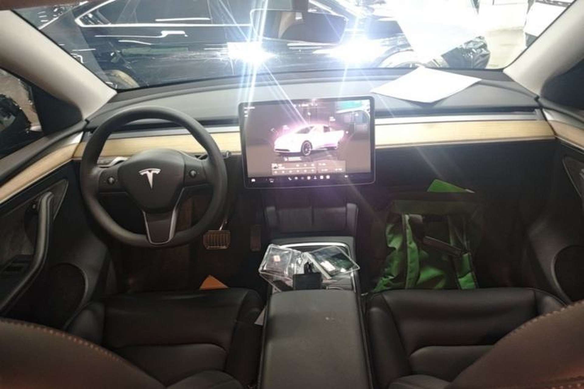 Used Tesla Model Y 2022 Revised Version Long-Range All-Wheel Drive Center Console