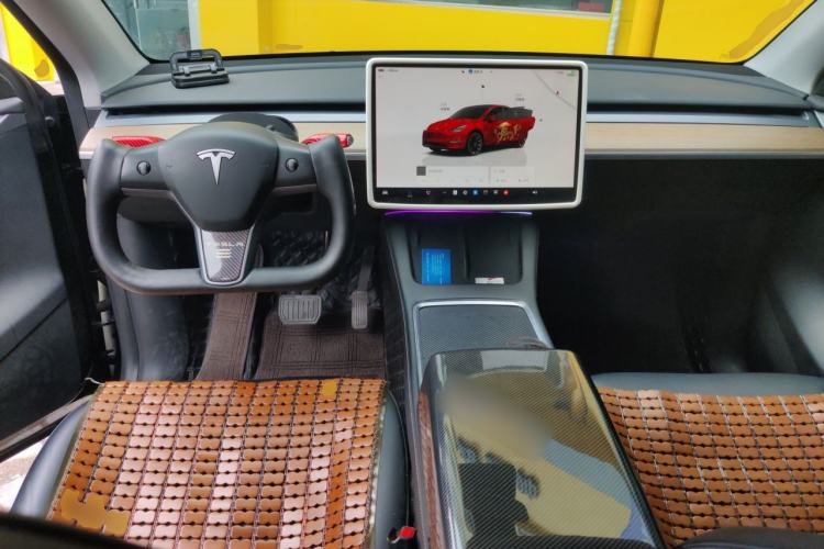 Used Tesla Model Y 2022 Rear-Wheel-Drive Version Center Console