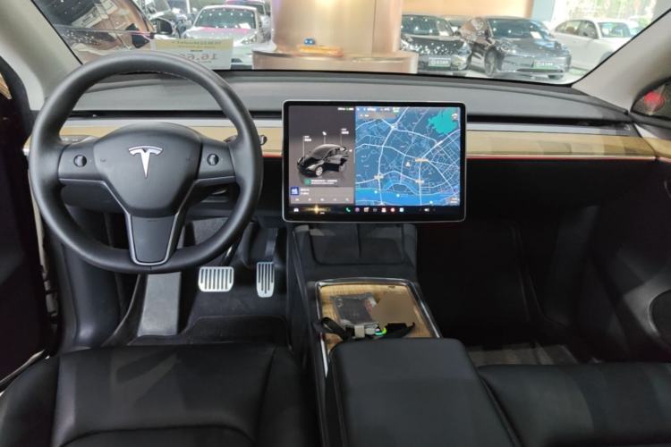 Used Tesla Model Y 2022 Revised Version Rear-Wheel Drive Center Console