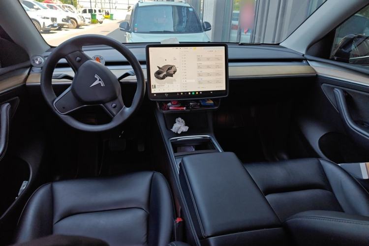 Used Tesla Model Y 2022 Revised Version Rear-Wheel Drive Center Console