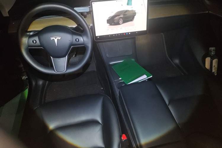 Used Tesla Model Y 2022 Revised Version Rear-Wheel Drive Center Console