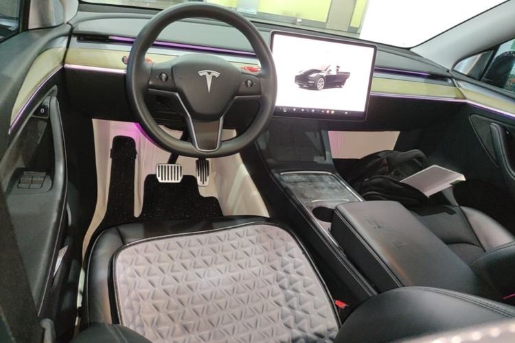 Used Tesla Model Y 2022 Revised Version Rear-Wheel Drive Center Console