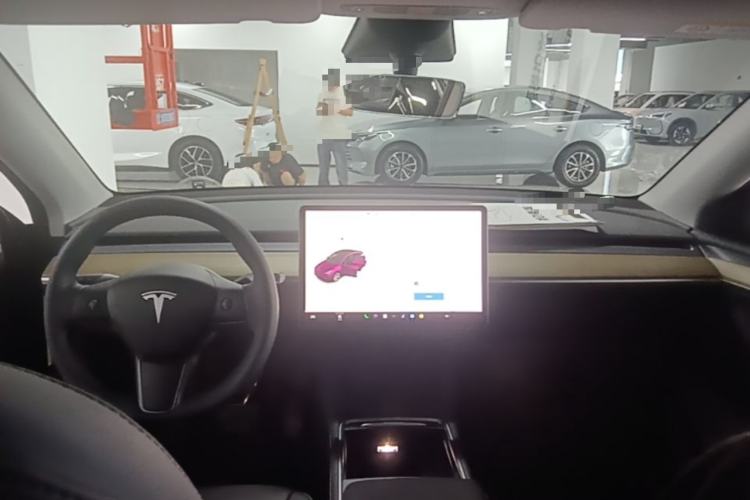Used Tesla Model Y 2022 Revised Version Rear-Wheel Drive Center Console