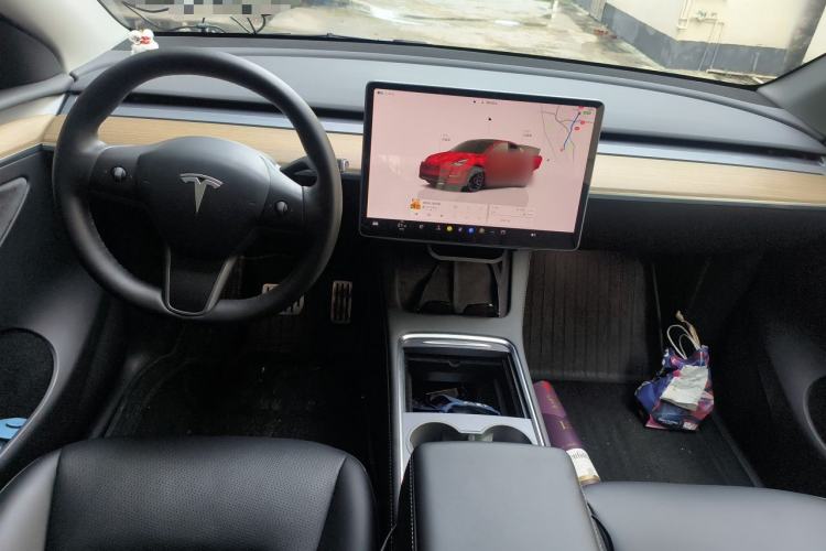 Used Tesla Model Y 2022 Performance High-Performance All-Wheel-Drive Version Center Console