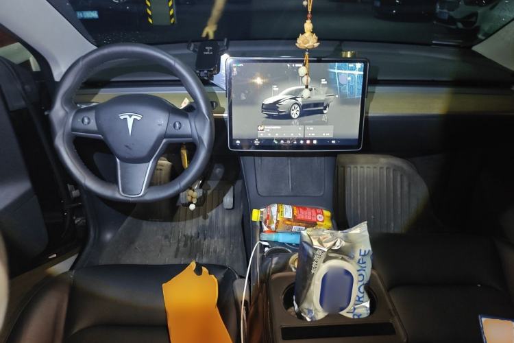 Used Tesla Model Y 2022 Revised Version Rear-Wheel Drive Center Console