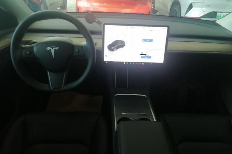 Used Tesla Model Y 2022 Revised Version Rear-Wheel Drive Center Console