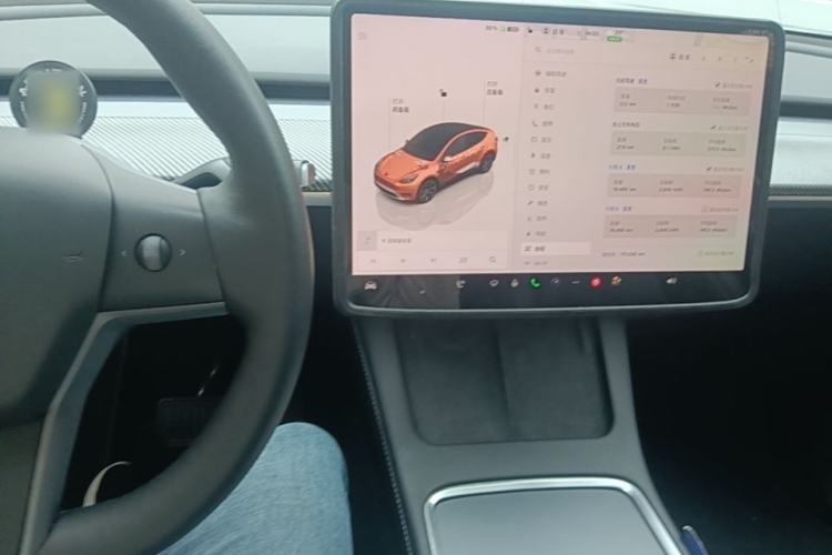 Used Tesla Model Y 2022 Rear-Wheel-Drive Version Center Console