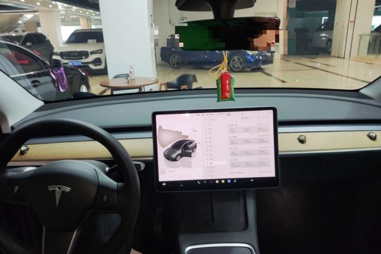 Used Tesla Model Y 2022 Rear-Wheel-Drive Version Center Console