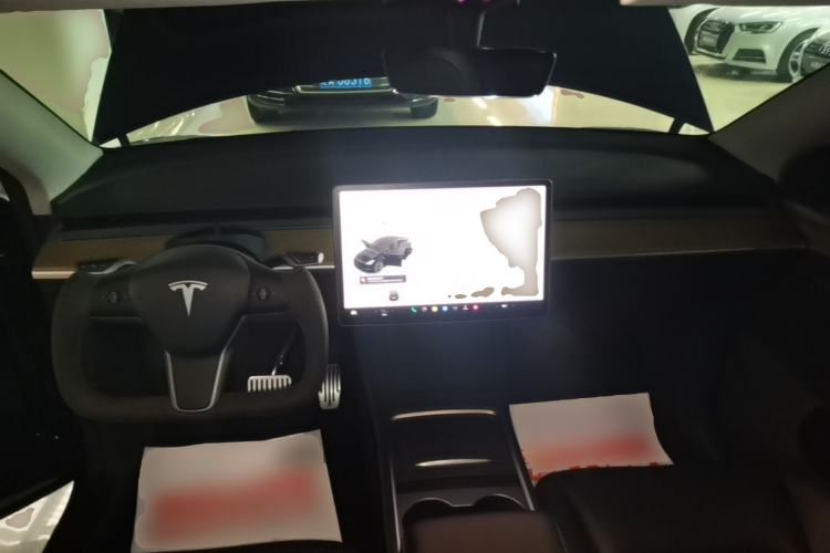 Used Tesla Model Y 2022 Revised Version Rear-Wheel Drive Center Console