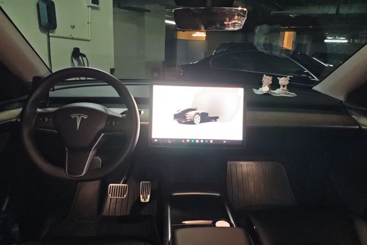 Used Tesla Model Y 2022 Revised Version Rear-Wheel Drive Center Console