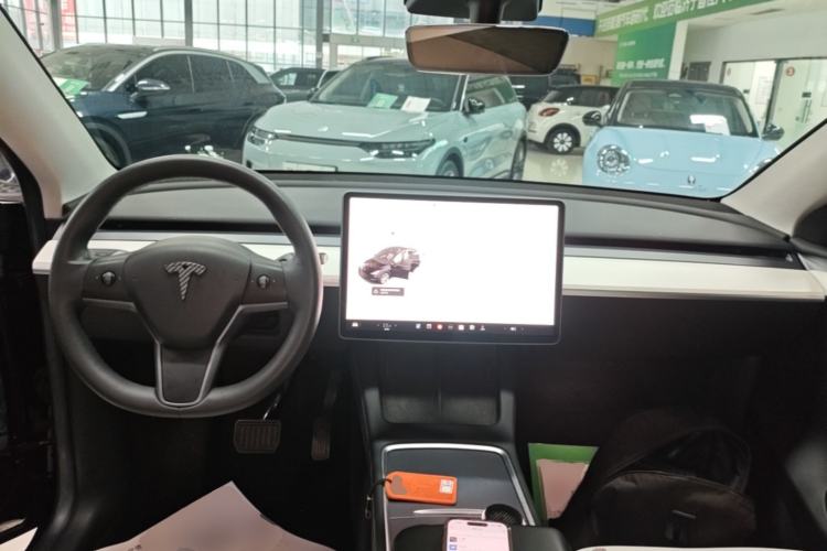 Used Tesla Model Y 2022 Revised Version Long-Range All-Wheel Drive Center Console