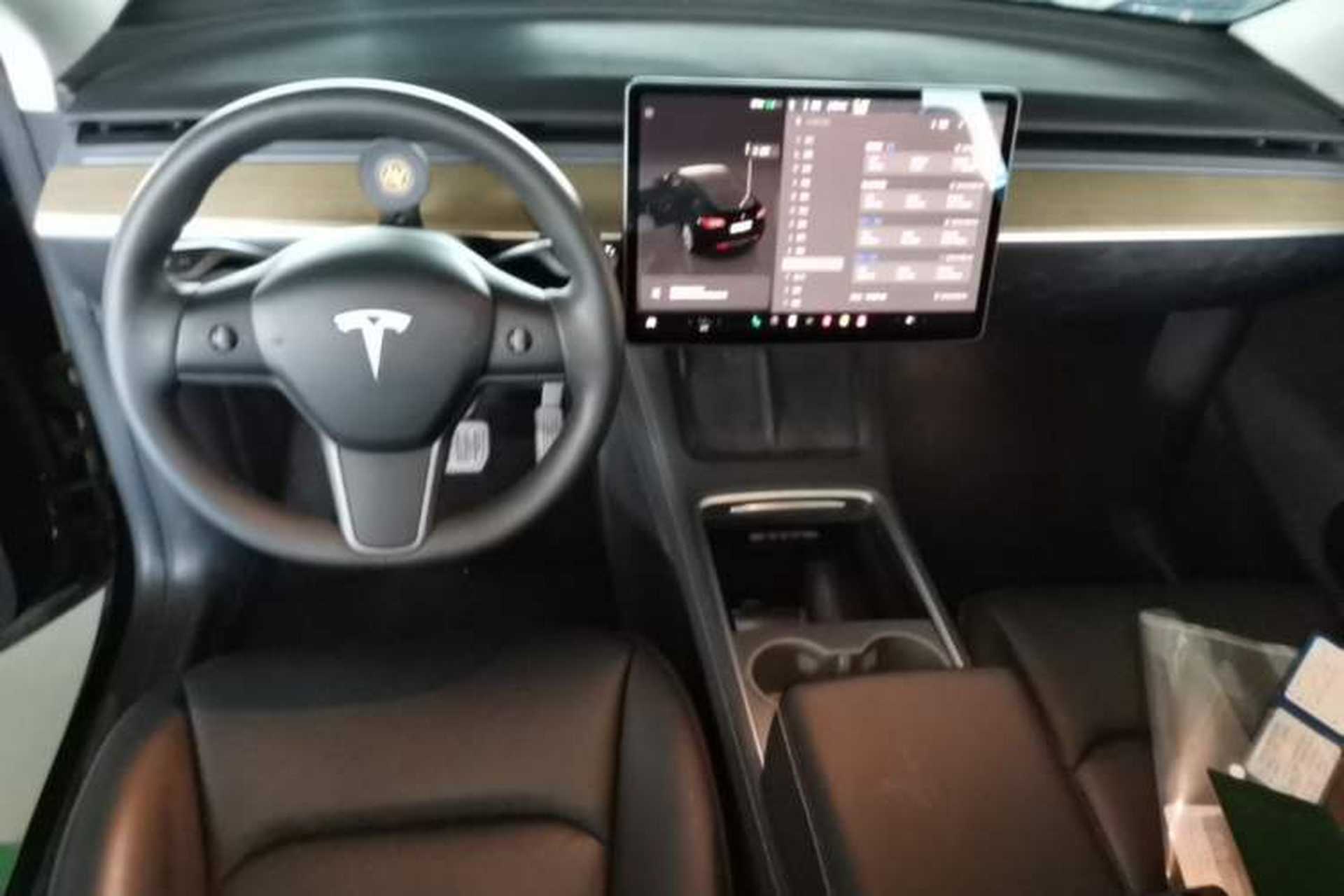 Used Tesla Model Y 2022 Revised Version Rear-Wheel Drive Center Console