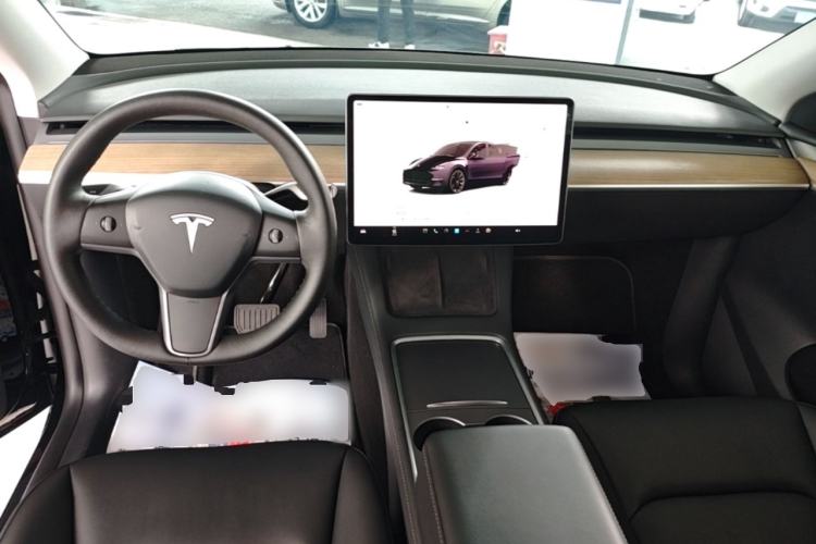 Used Tesla Model Y 2022 Rear-Wheel-Drive Version Center Console