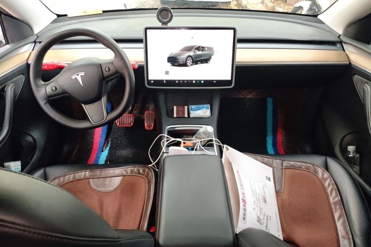 Used Tesla Model Y 2022 Rear-Wheel-Drive Version Center Console