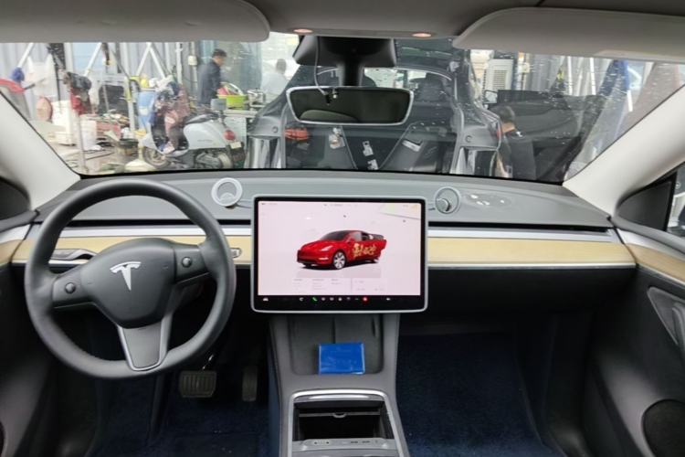 Used Tesla Model Y 2022 Revised Version Rear-Wheel Drive Center Console
