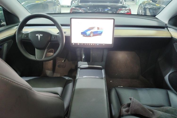 Used Tesla Model Y 2022 Rear-Wheel-Drive Version Center Console
