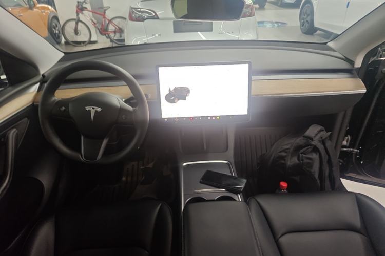 Used Tesla Model Y 2022 Revised Version Rear-Wheel Drive Center Console