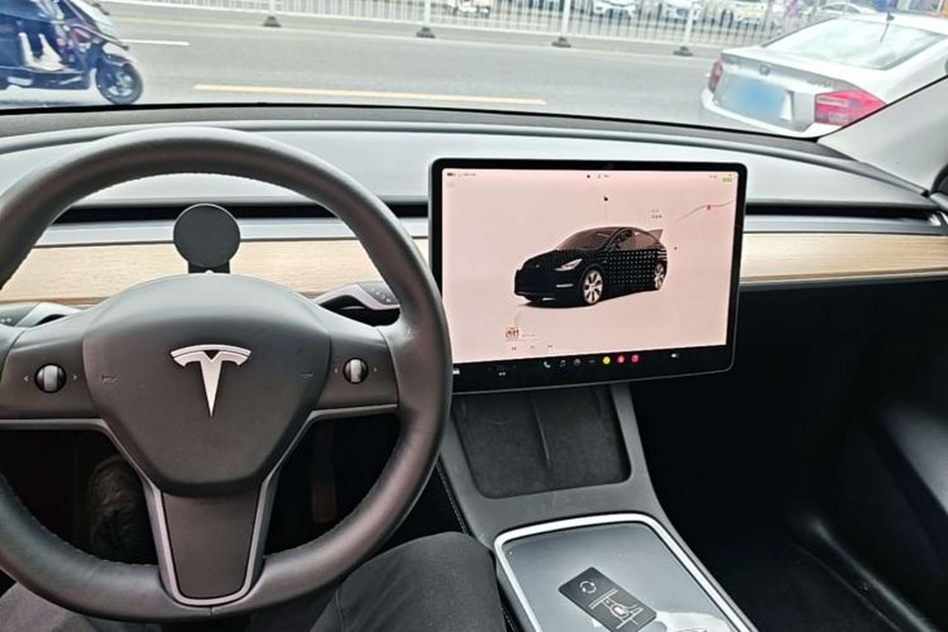 Used Tesla Model Y 2022 Revised Version Rear-Wheel Drive Center Console