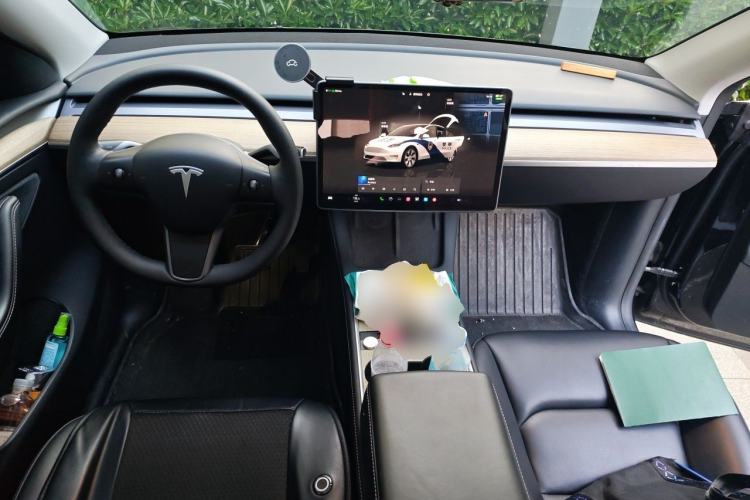 Used Tesla Model Y 2022 Revised Version Rear-Wheel Drive Center Console