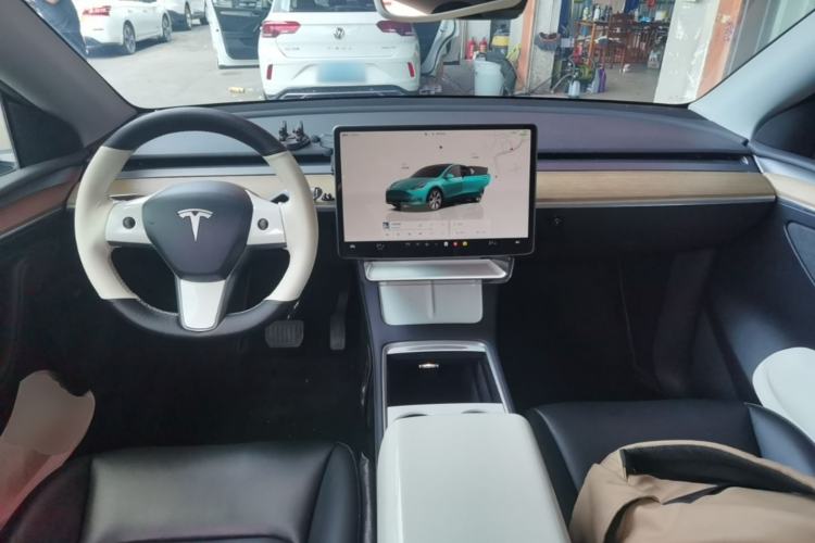 Used Tesla Model Y 2022 Revised Version Rear-Wheel Drive Center Console
