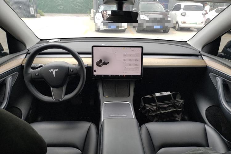 Used Tesla Model Y 2022 Revised Version Rear-Wheel Drive Center Console