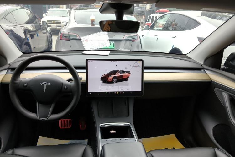 Used Tesla Model Y 2022 Revised Version Rear-Wheel Drive Center Console