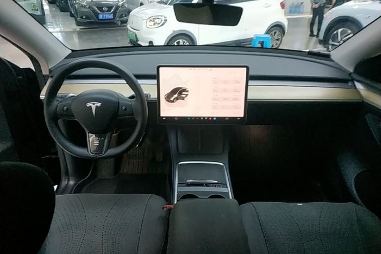 Used Tesla Model Y 2022 Revised Version Rear-Wheel Drive Center Console
