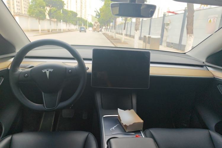 Used Tesla Model Y 2022 Revised Version Rear-Wheel Drive Center Console