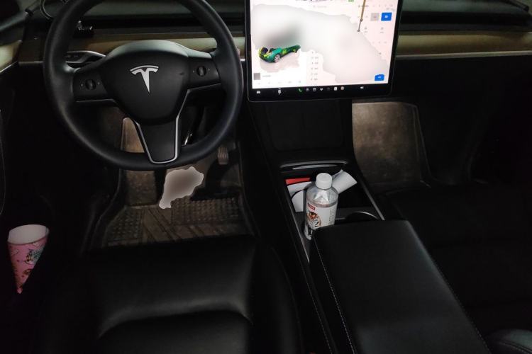Used Tesla Model Y 2022 Revised Version Rear-Wheel Drive Center Console
