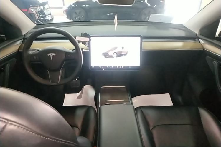 Used Tesla Model Y 2022 Revised Version Rear-Wheel Drive Center Console