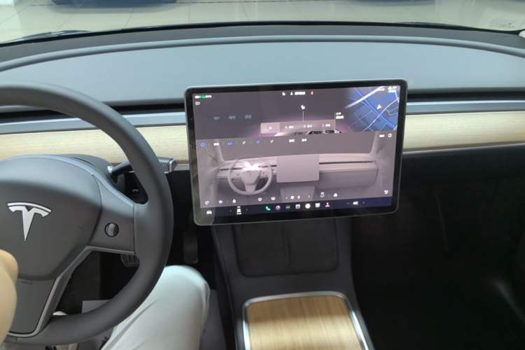 Used Tesla Model Y 2022 Revised Version Rear-Wheel Drive Center Console