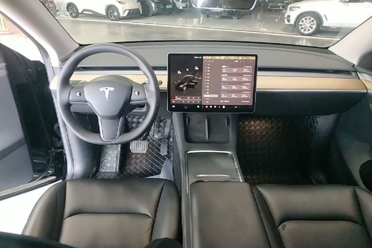 Used Tesla Model Y 2022 Revised Version Rear-Wheel Drive Center Console