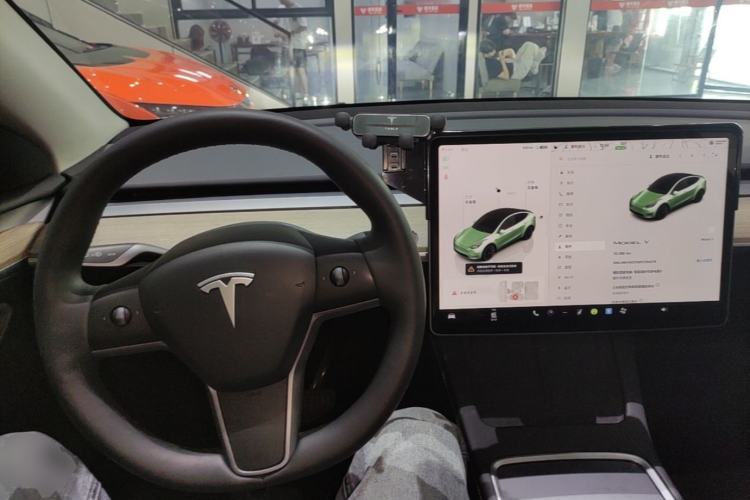 Used Tesla Model Y 2022 Revised Version Rear-Wheel Drive Center Console