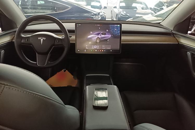 Used Tesla Model Y 2022 Revised Version Rear-Wheel Drive Center Console