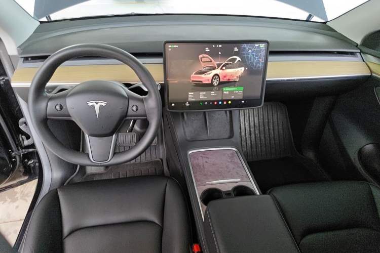 Used Tesla Model Y 2022 Revised Version Rear-Wheel Drive Center Console
