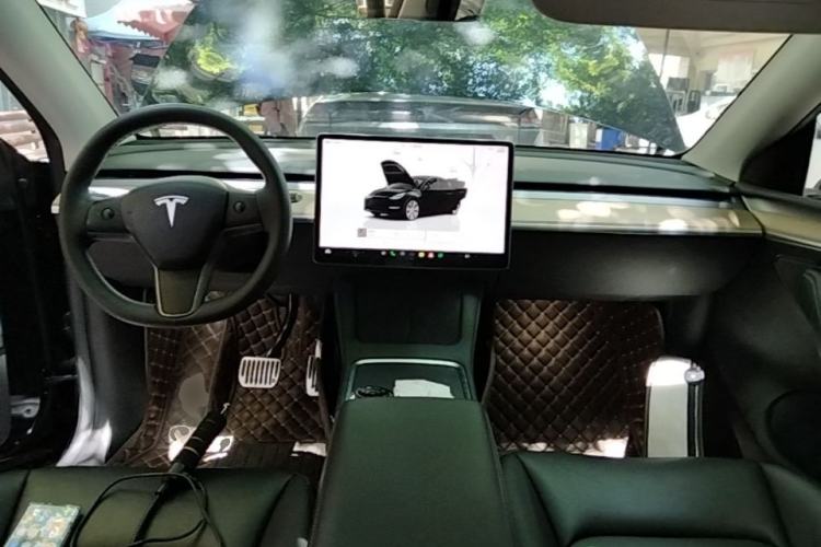 Used Tesla Model Y 2022 Revised Version Rear-Wheel Drive Center Console