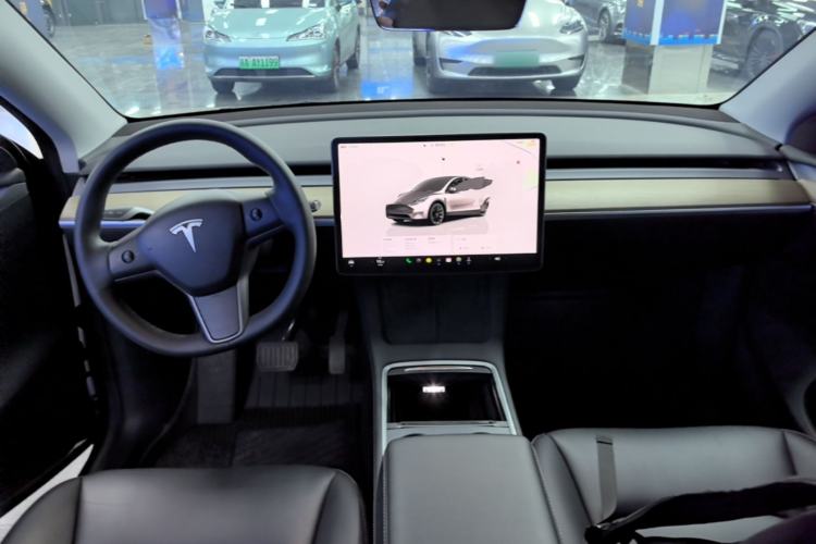 Used Tesla Model Y 2022 Revised Version Rear-Wheel Drive Center Console