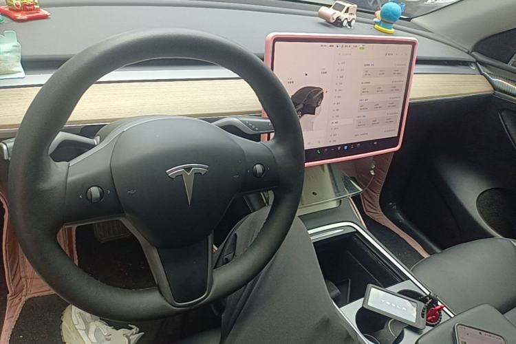 Used Tesla Model Y 2022 Revised Version Rear-Wheel Drive Center Console