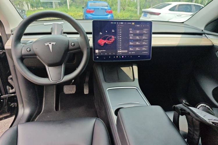 Used Tesla Model Y 2022 Revised Version Rear-Wheel Drive Center Console