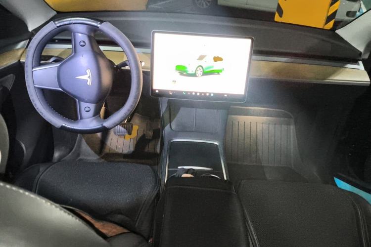 Used Tesla Model Y 2022 Revised Version Rear-Wheel Drive Center Console